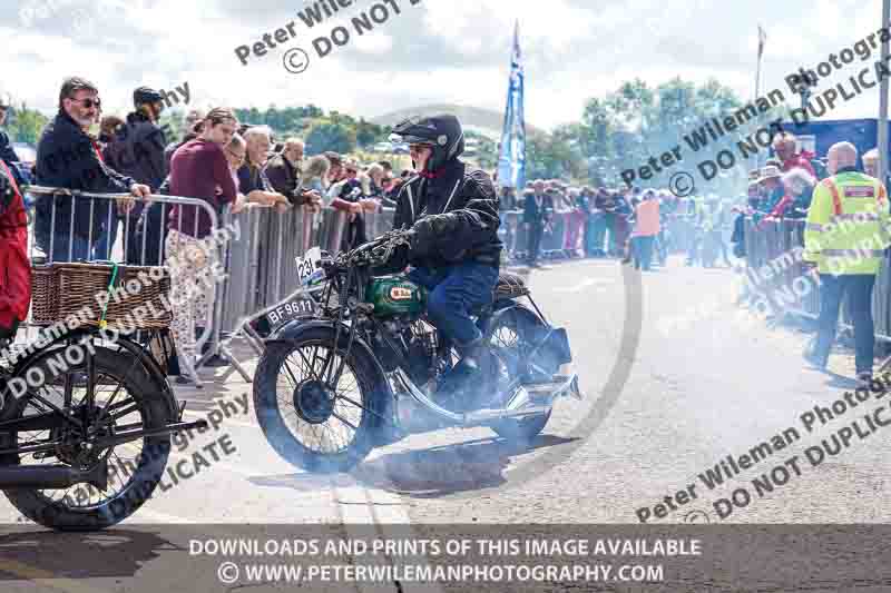 Vintage motorcycle club;eventdigitalimages;no limits trackdays;peter wileman photography;vintage motocycles;vmcc banbury run photographs